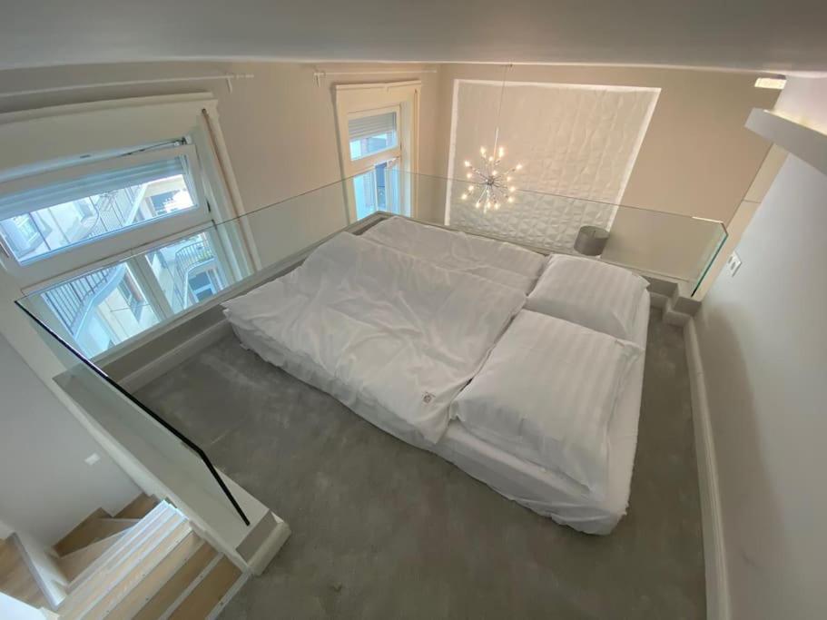 Stylish Apartment Near The River Budapest Eksteriør bilde